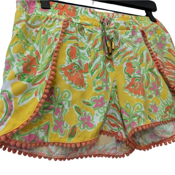 Women's Lily Pulitzer for Target Colorful Floral PomPom Challis Shorts, Small - Picture 2 of 5